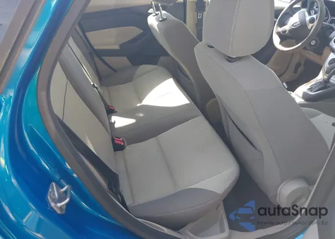 2014 Ford Focus Se from USA, damaged, VIN 1FADP3F2XEL221639